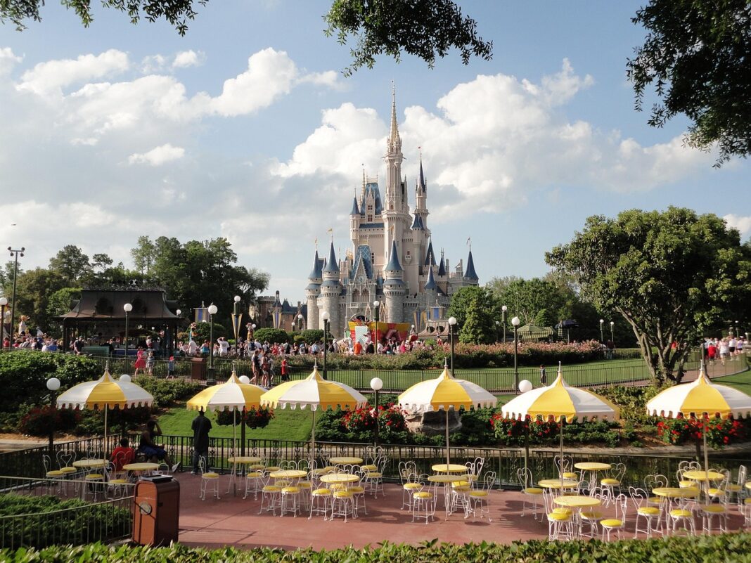 Autoritățile din SUA au declarat stare de alertă pentru statul California. Este vizat și parcul de distracții Disneyland