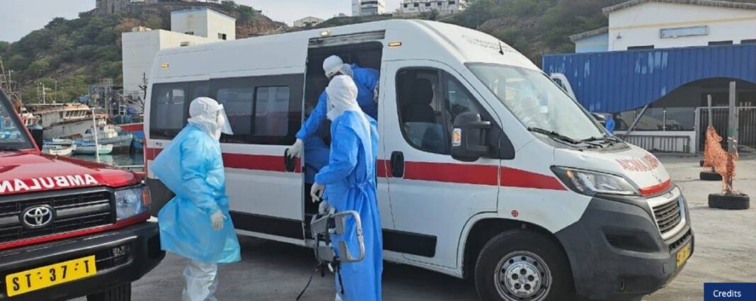 Autoritățile sanitare intervin cu echipamente speciale pentru a evacua persoanele posibil infectate cu hantavirus