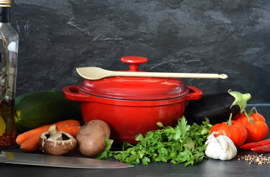 Cu ingrediente foarte simple putem pregăti o mâncare delicioasă