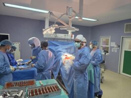 Operația a fost coordonată de prof. dr. Pătrașcu Jenel Marian, medic curant și Șef al Secției Clinice Ortopedie II