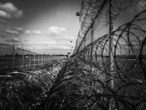 Suedia va avea trei închisori pentru copiii criminali