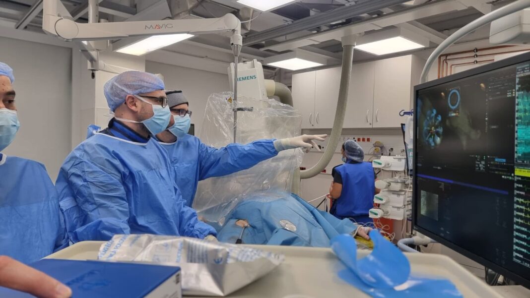 Primele proceduri de ablație a fibrilației atriale realizate cu ajutorul cateterului Abbott Volt™️ PFA